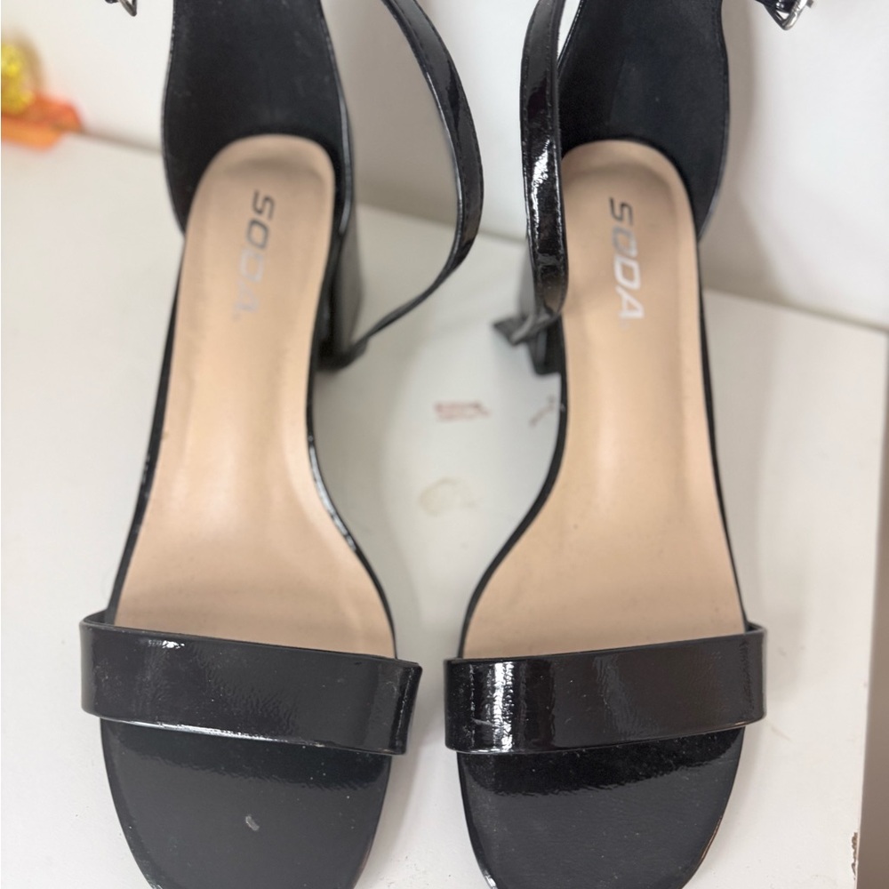 Soda Black Patent Block Heel Sandals – Size 8 Strappy Open Toe Dress Shoes - Picture 7 of 10